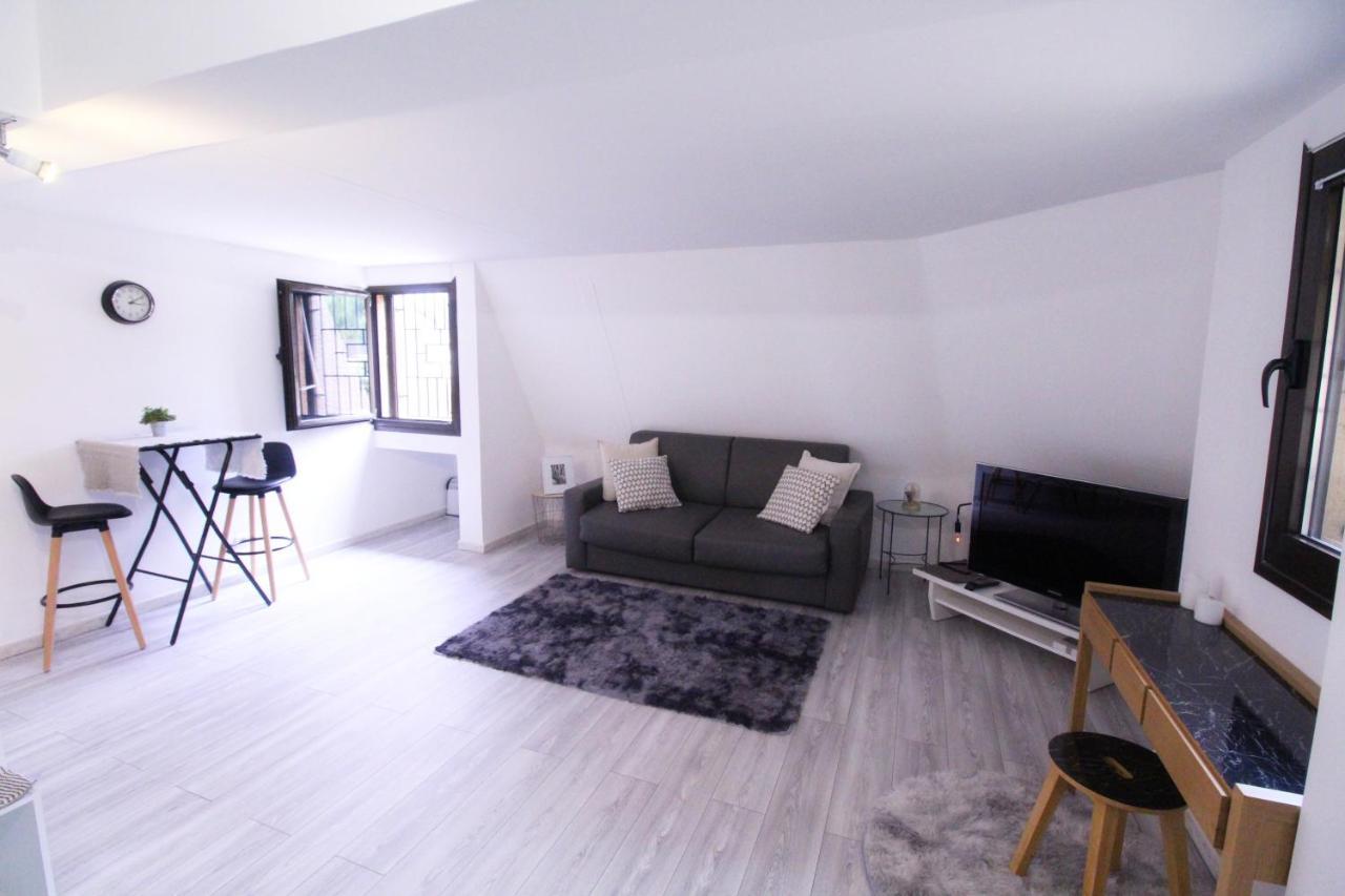 Large Studio Close To Monaco, Bnb Ric' Keys Beausoleil Luaran gambar